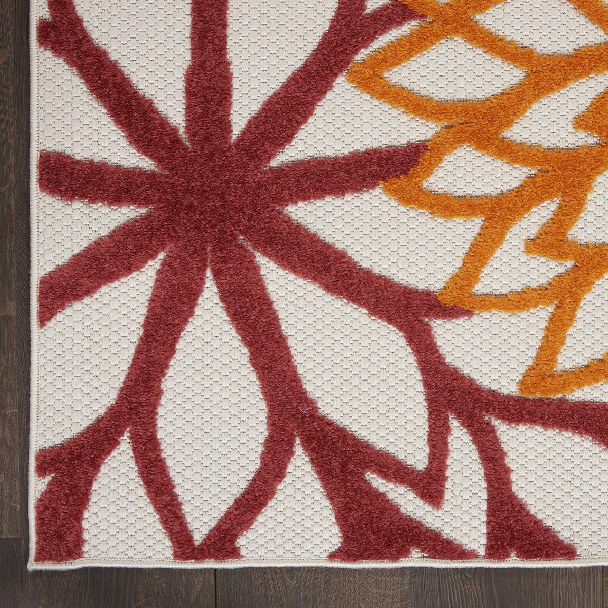 Nourison Aloha indoor/outdoor rug suits patios and living spaces.