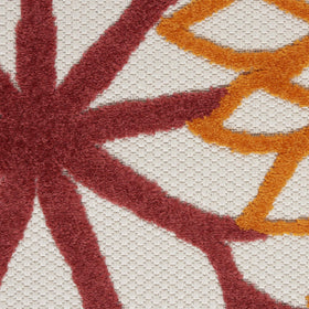 Nourison Aloha stain-resistant fibers stand up to busy footprints.
