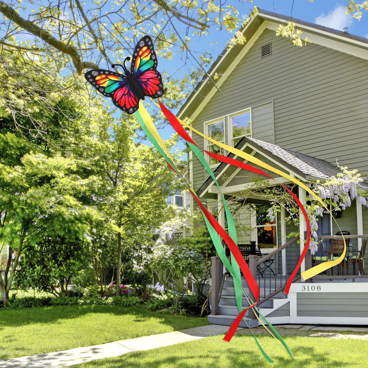 NOVWANG windsock showing snap-on rotary button for easy hanging