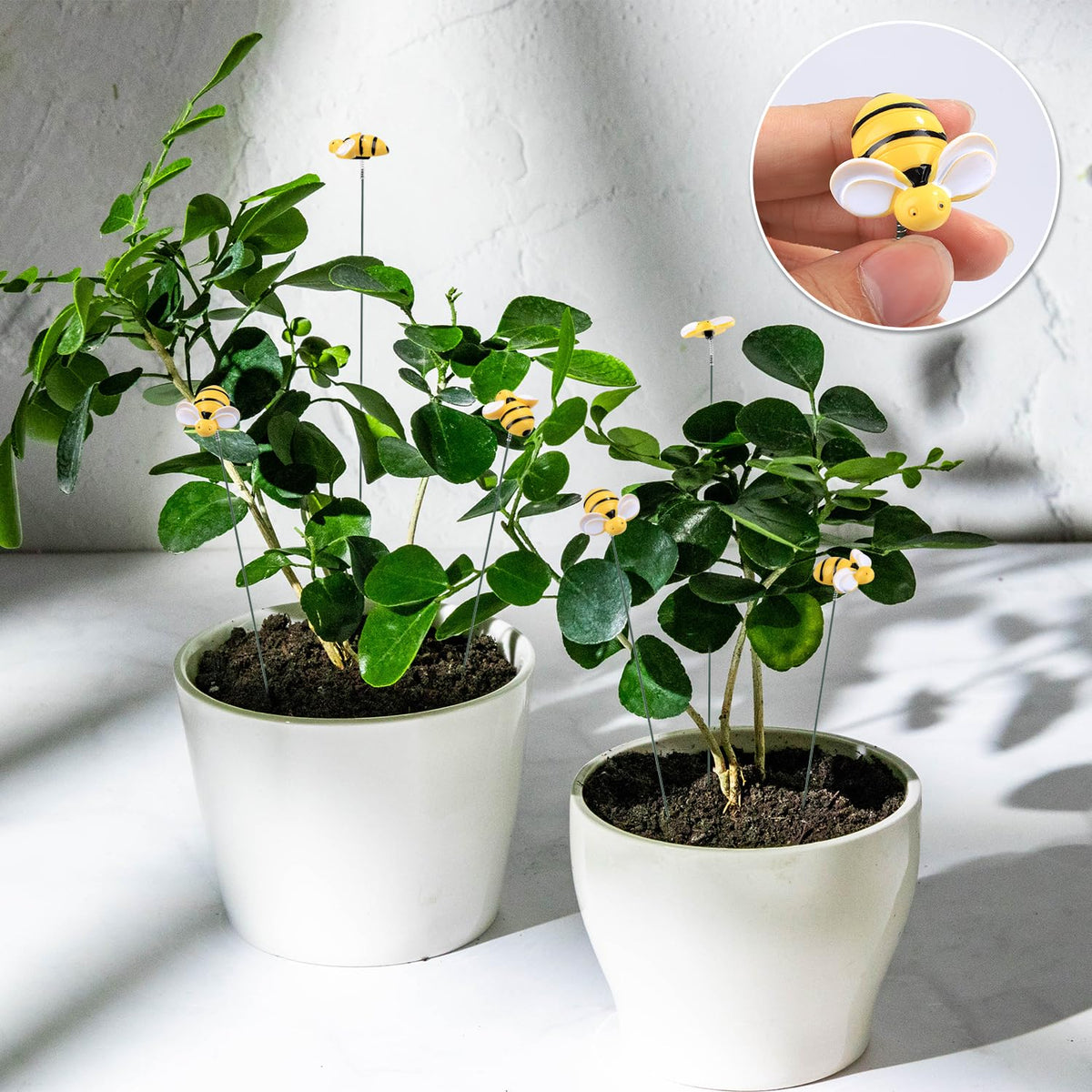NQEUEPN resin bee ornament closeup highlights lifelike detail for gardens