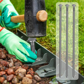 Nuenen rustproof galvanized spikes withstand outdoor conditions.