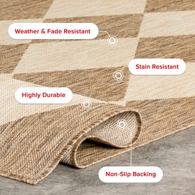 Low pile height helps quick vacuuming without sacrificing style.