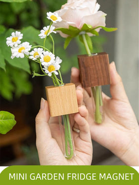 NUOLUTH compact size fits single stems or small cuttings neatly