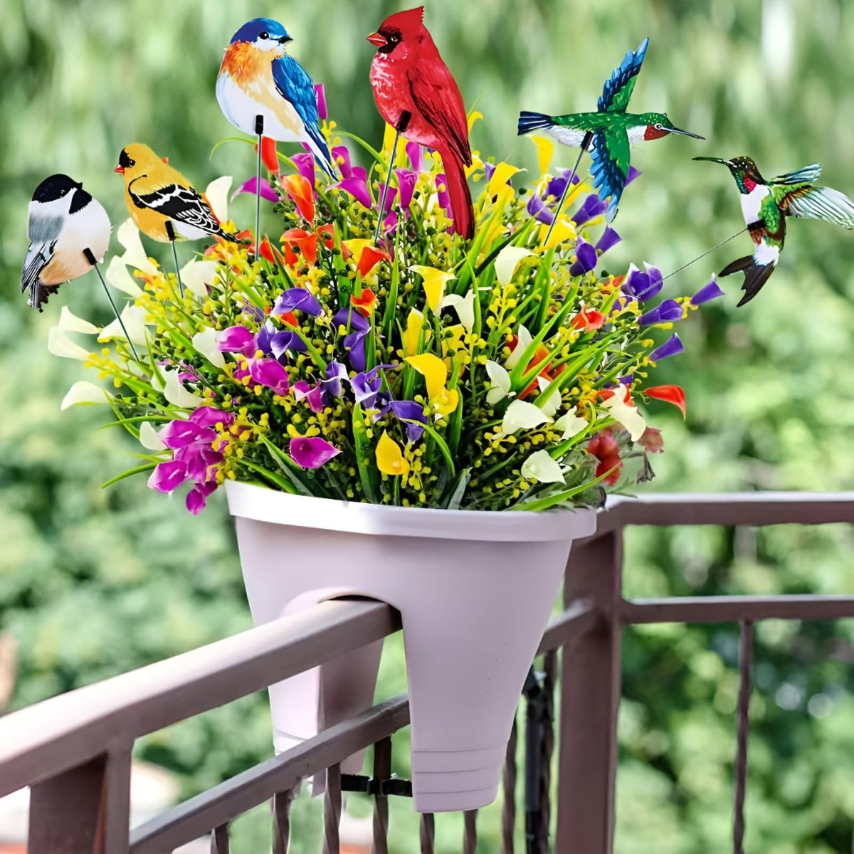NWAMTFSYXW bird stake features an easy-install design for quick decorating