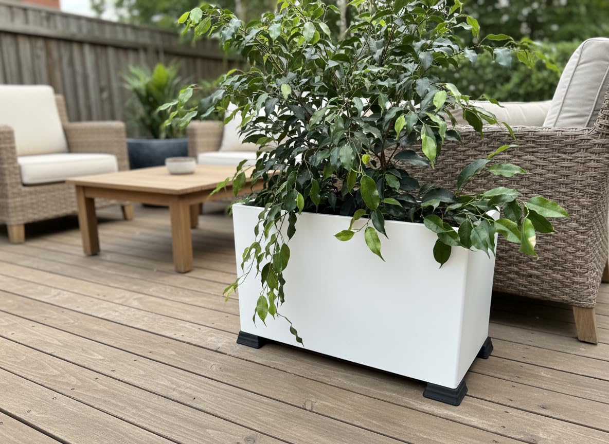OAKENZ feet in use on a deck, preventing moisture contact