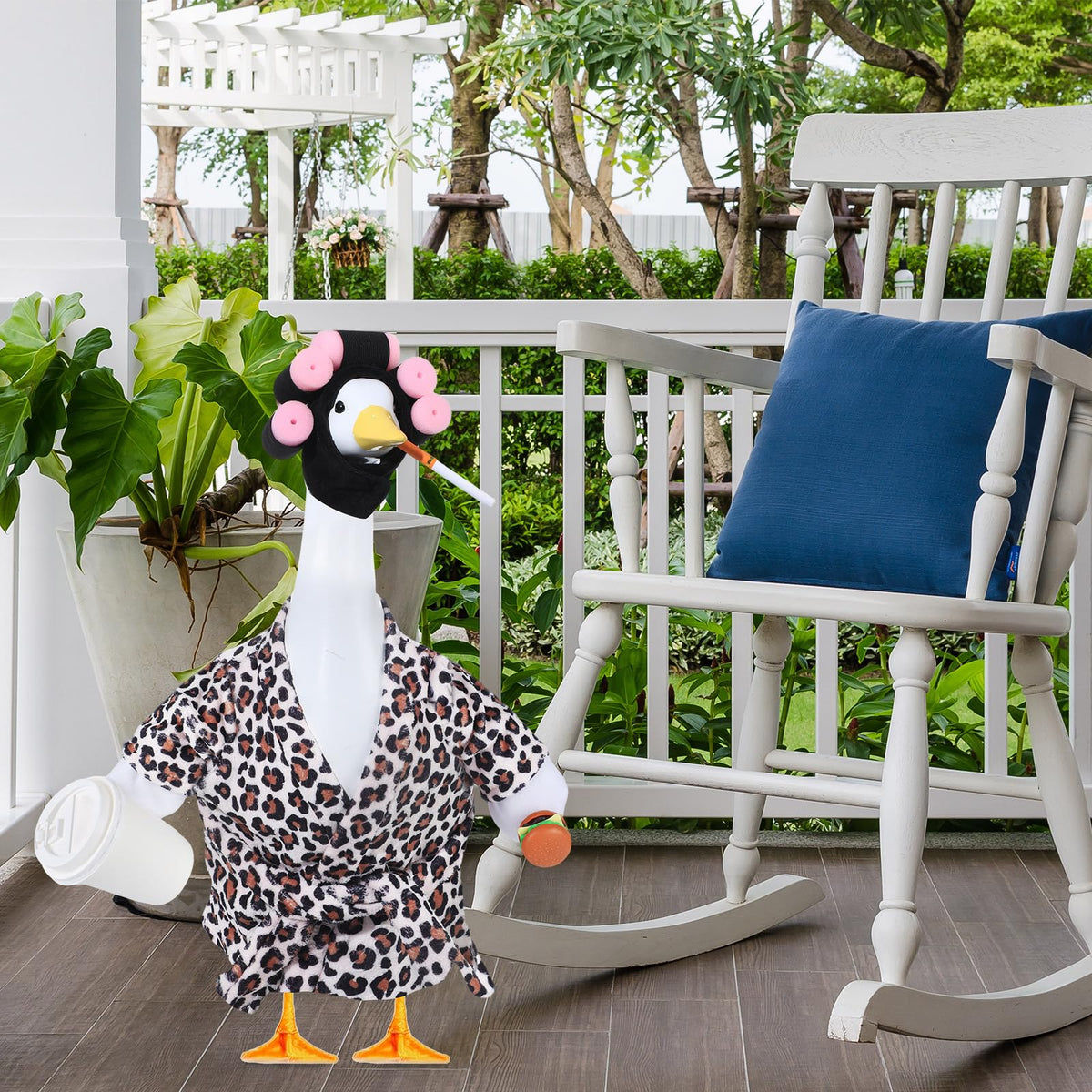 OBUSATT Mini burger prop pairs with the outfit for fun yard display.