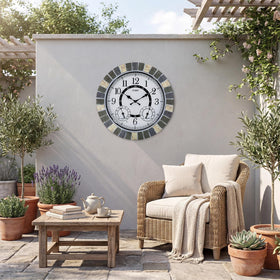 OCEST battery-operated clock eliminates cords for easy placement.