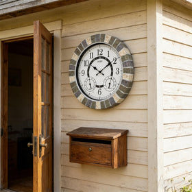 OCEST weatherproof rubber gasket protects the clock's movement.