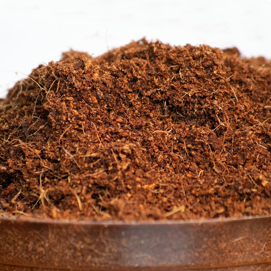 OGO Coco Coir fibers close-up showing natural texture ideal for odor control.