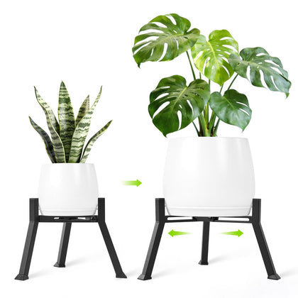 Oiyeefo adjustable width plant stand supports a variety of pot sizes.