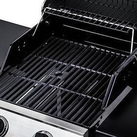 Even heat distribution across the grate surface for consistent grilling