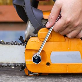 Okllen compact and portable design stores with your chainsaw