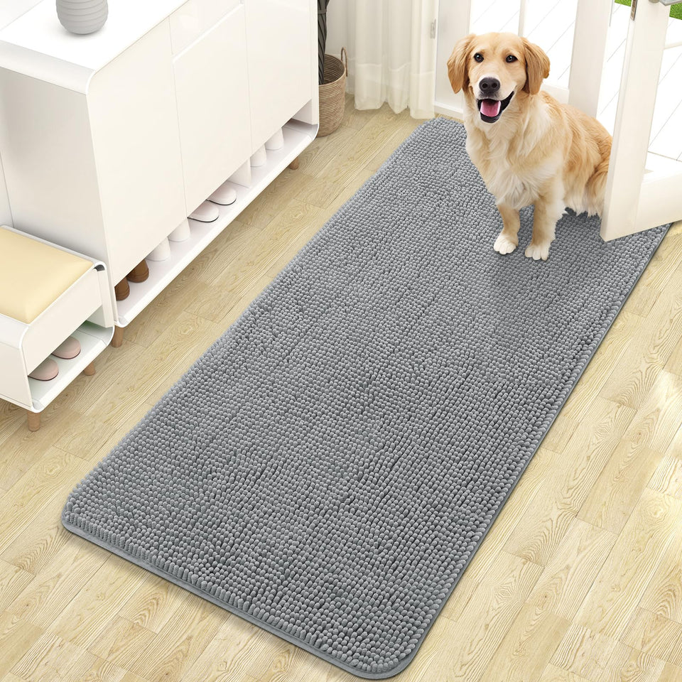 OLANLY dog door mat with muddy paws absorbs moisture and traps dirt at the doorway.