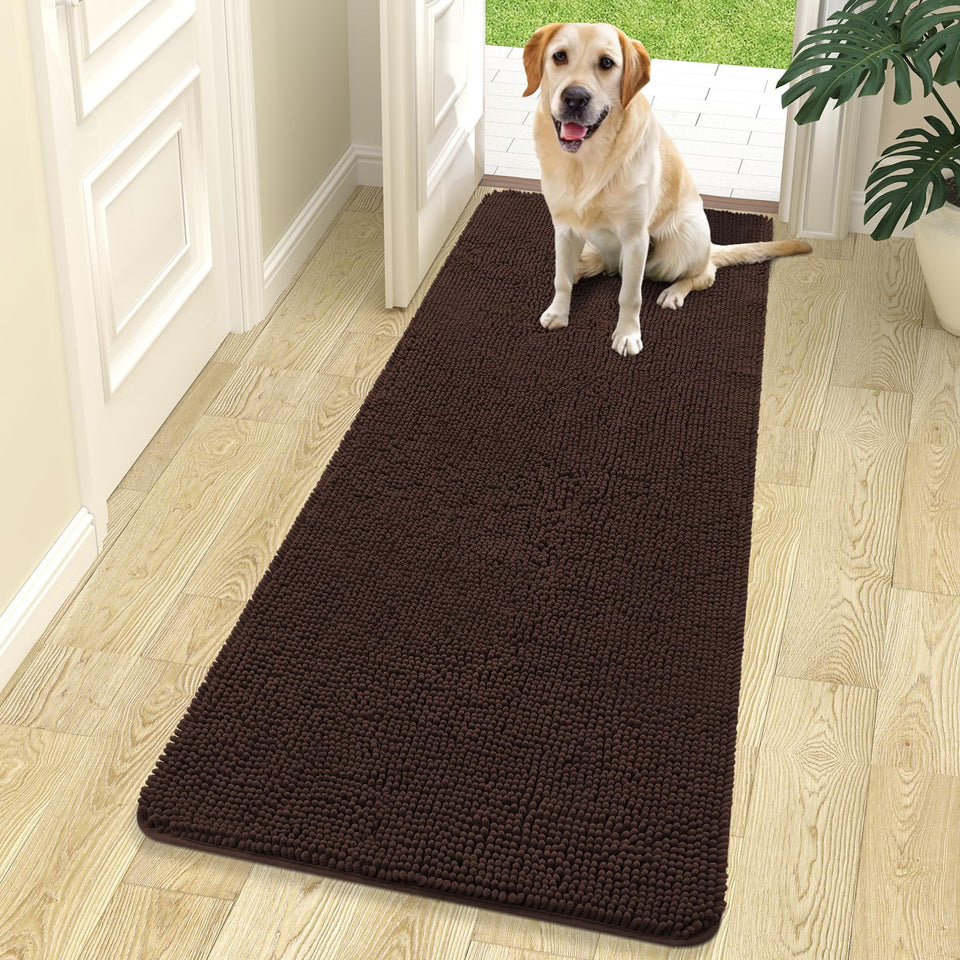 OLANLY dog door mat with muddy-paws focus absorbs moisture and dirt at the doorway.