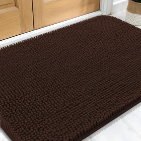 OLANLY dog door mat chenille close-up showing absorbent fibers trapping muddy paws