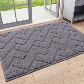 OLANLY indoor door mat showing water absorption to keep entry floors dry