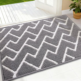 OLANLY front door mat with geometric pattern adds style and quick dirt removal.