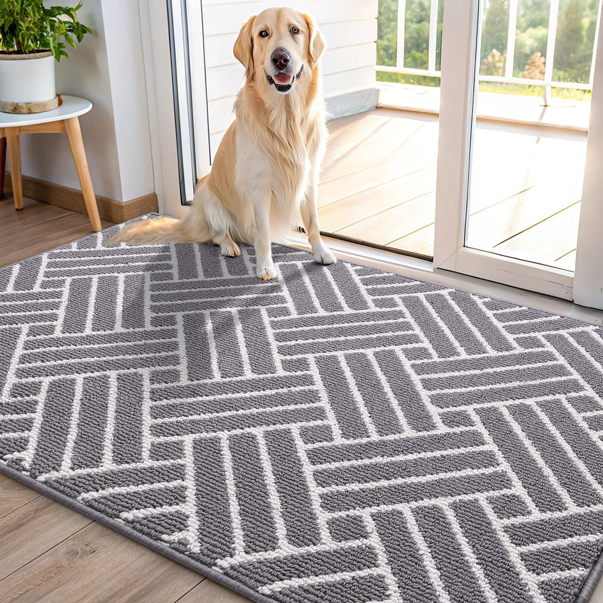 OLANLY indoor door mat captures dirt at entry to keep floors clean.