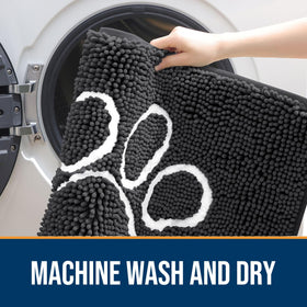 OLANLY soft chenille fabric delivers plush comfort under paws.