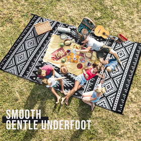 OLANLY soft plastic straw texture rug for barefoot comfort outdoors