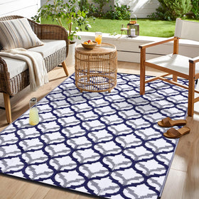 OLANLY soft-underfoot outdoor rug ready for barefoot lounging.