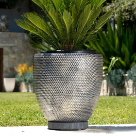 Omnia Plant Glider weather-resistant polypropylene construction resists cracking and rust.
