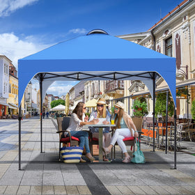 Oneofics canopy in park use offers comfortable shade.