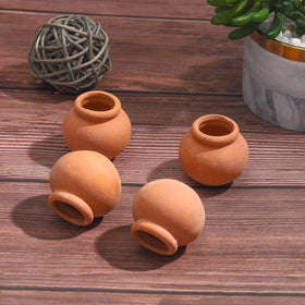 ONEST red pottery material close-up showing sturdy, odorless finish