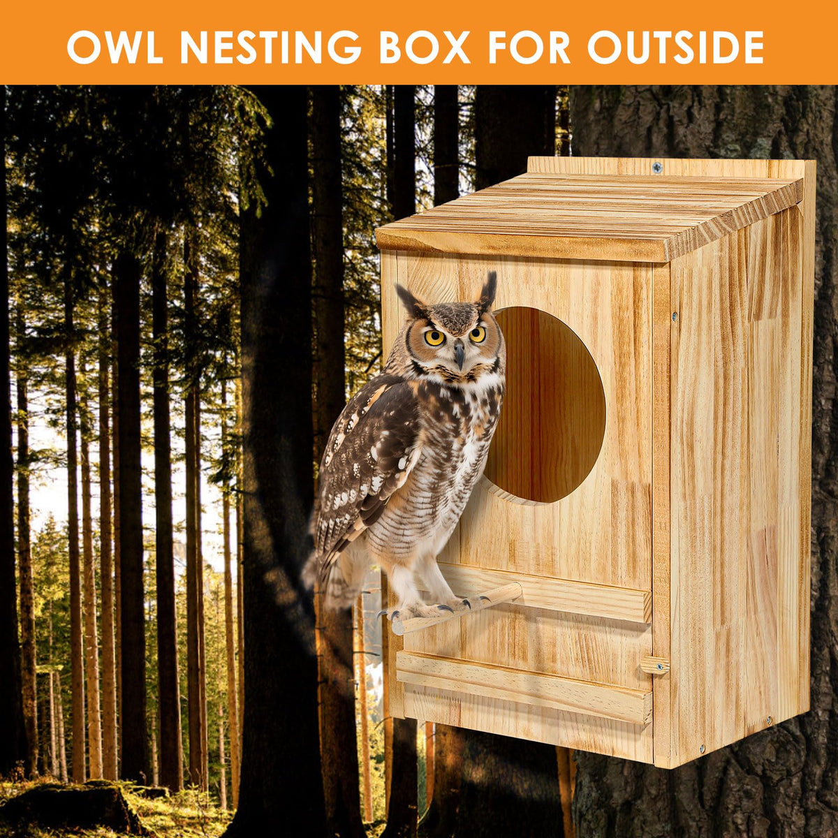 ONKO Owl House easy-clean latch illustrates hygienic, quick debris removal.
