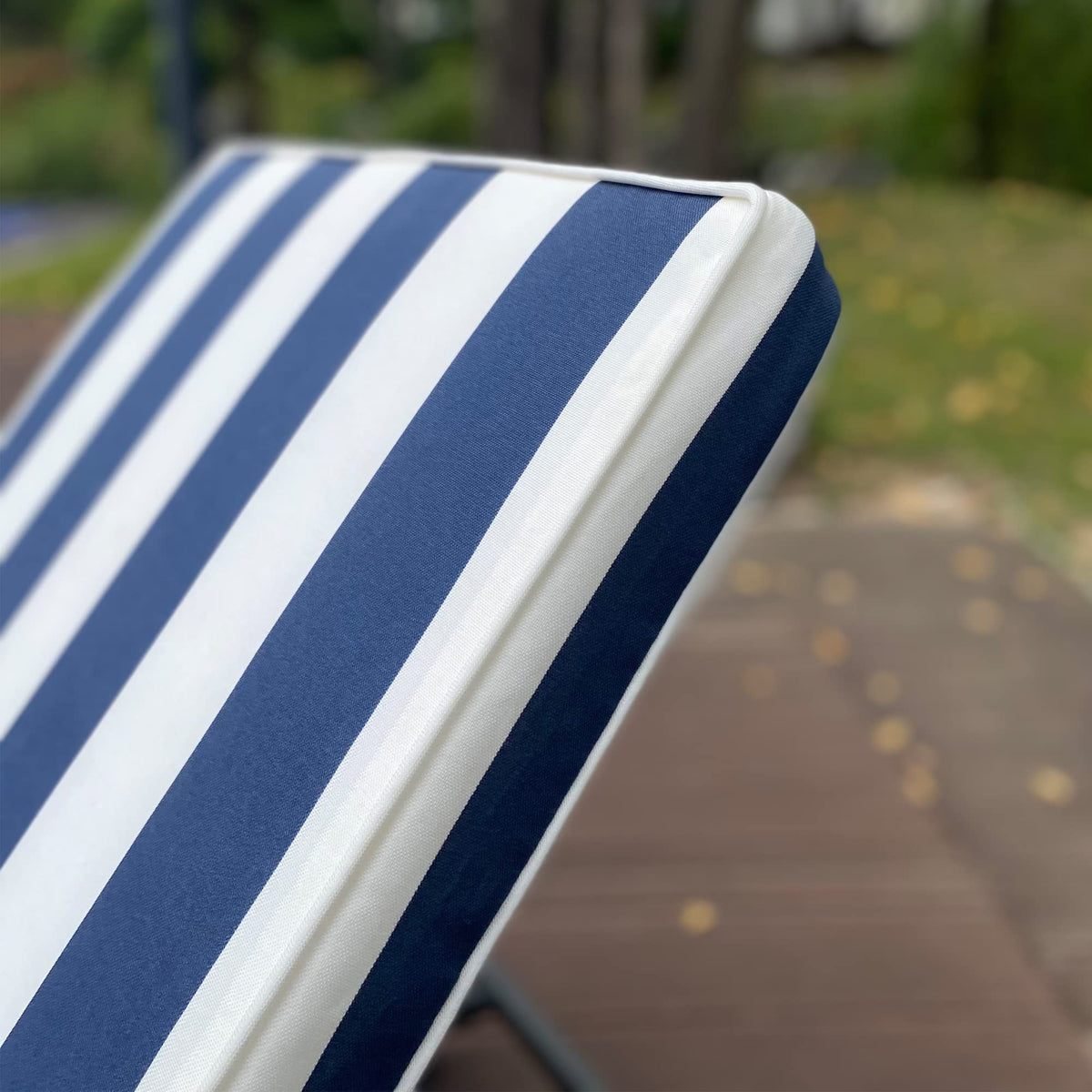 Only Choice breathable UV-resistant fabric resists fading during sunny days.