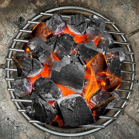 Onlyfire fire grate in a Big Green Egg demonstrates precise fit and stable heat