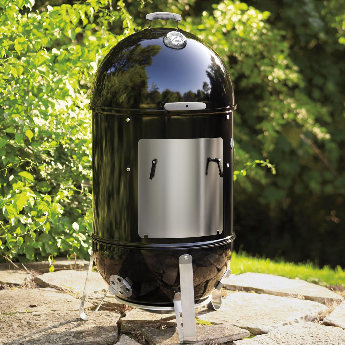 Onlyfire door withstands high temperatures for reliable grilling sessions.