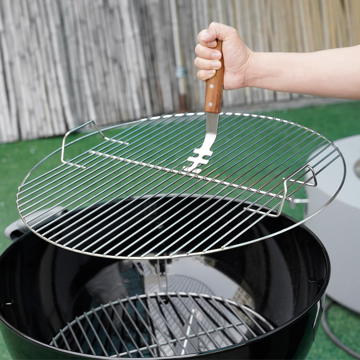 OnlyFire compatible with kamado grills like Green Egg and Kamado Joe