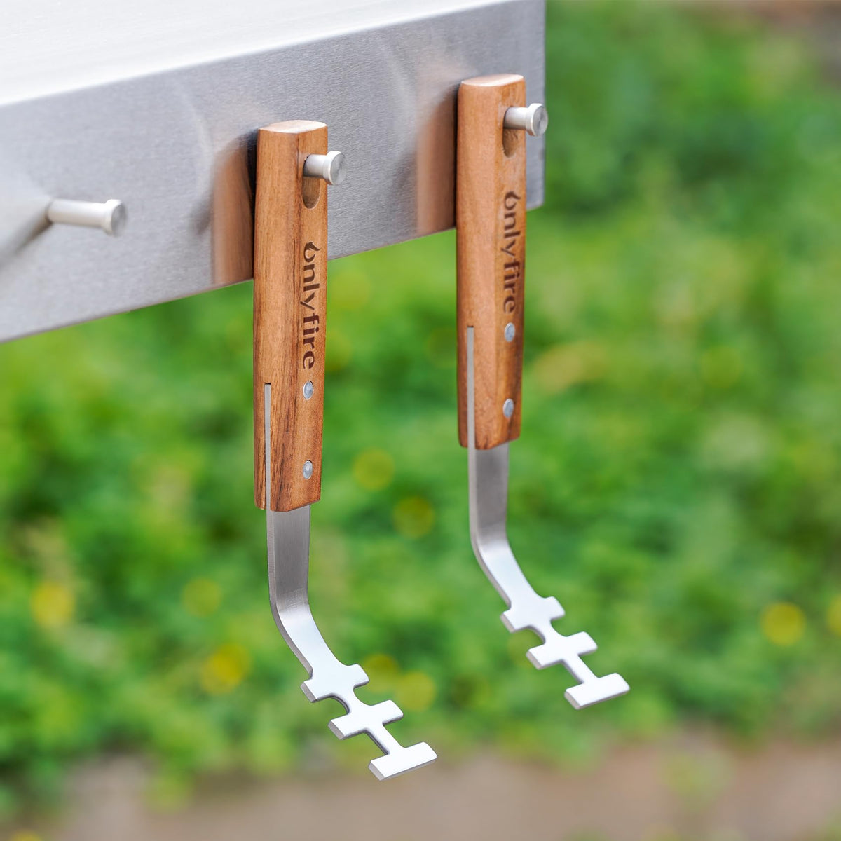 OnlyFire wooden handles stay cooler during grilling for safer operation