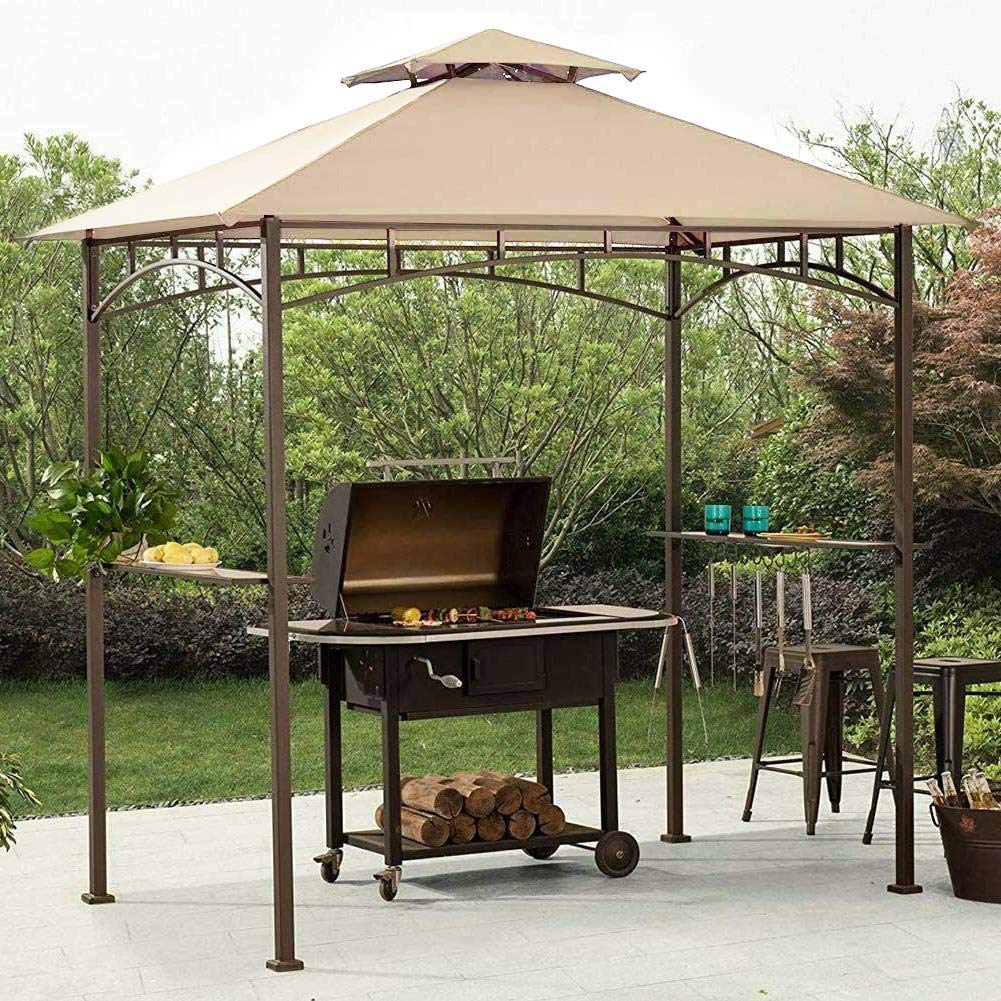 Ontheway water-repellent finish image highlights dry shade during light rain.