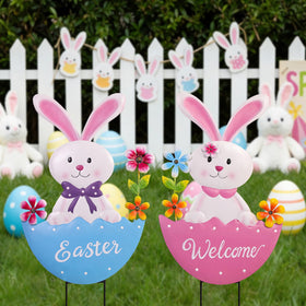 ooLALoo assembled yard sign delivers durable outdoor charm for gardens.