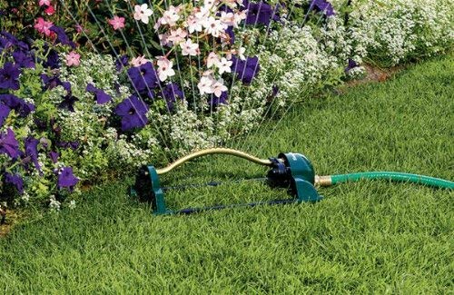 Orbit 18-Hole Oscillator demonstrates up to 3,600 sq ft area coverage for large lawns