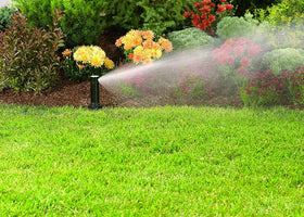 Orbit 3 Pack radius adjustment visual demonstrates part or full-circle spray for efficient watering.
