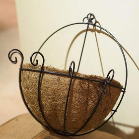 Orgrimmar two-pack iron baskets bring greenery to walls.
