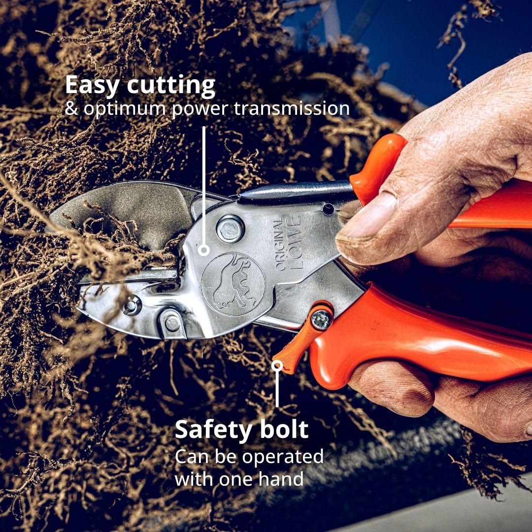 Original Löwe Anvil Pruner cutting system enables efficient power transfer