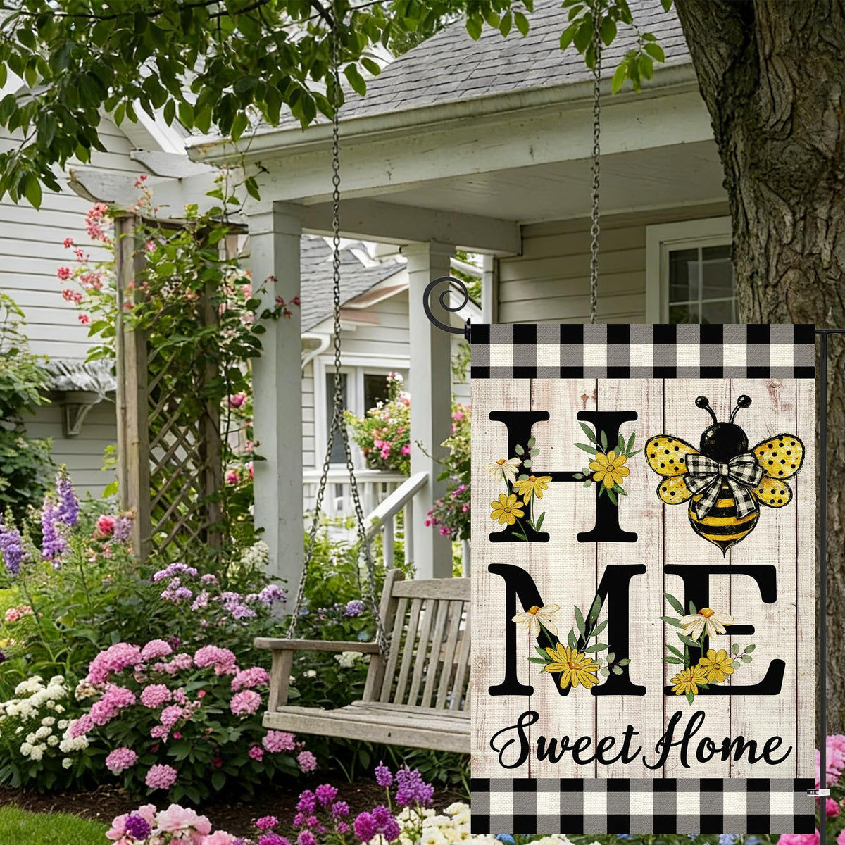ORTIGIA Weather resistant flag; stays bright under sun or rain for seasonal charm.