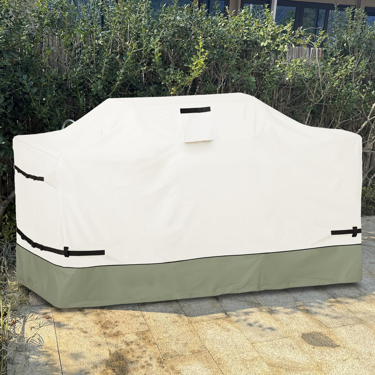 Osileyo storage bag included with grill cover for easy packing