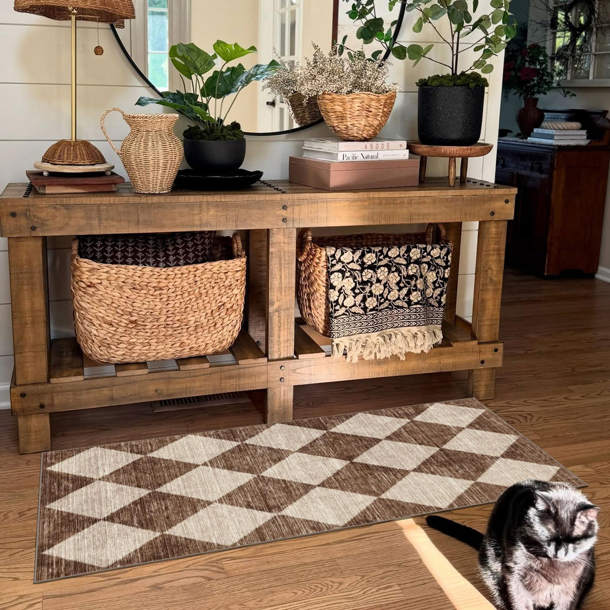 Othilic geometric checkered diamond runner for hallways