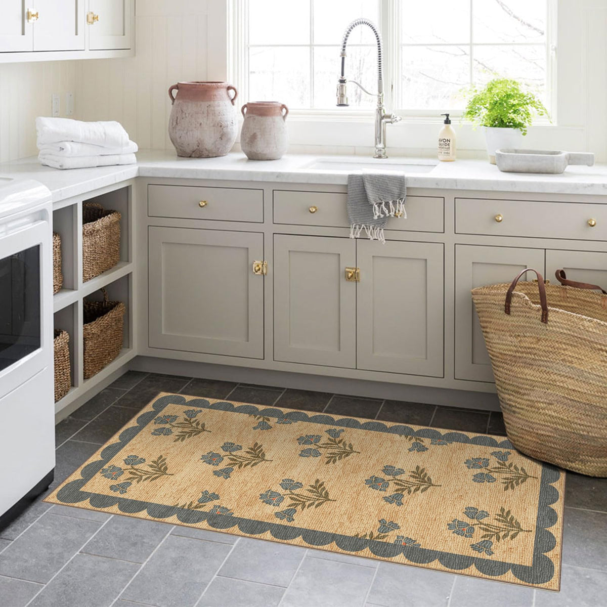 Othilic machine-washable doormat stays vibrant after gentle cycles.