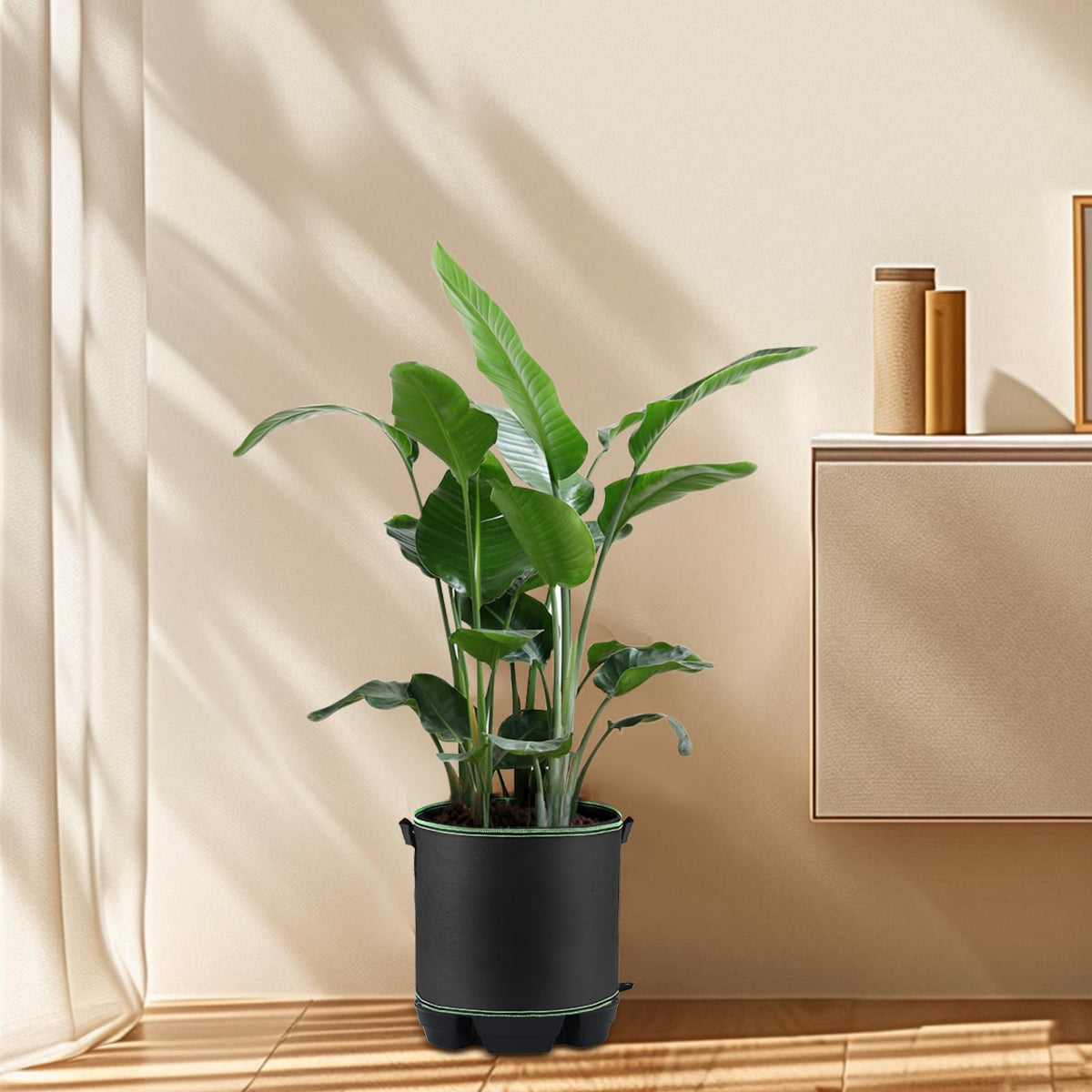 OTraki compatible with 5-gallon fabric pots for easy upgrades.
