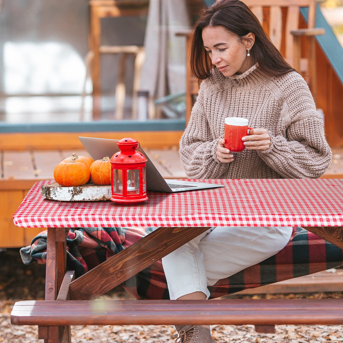 Oudain rectangular table cover designed for indoor and outdoor tables