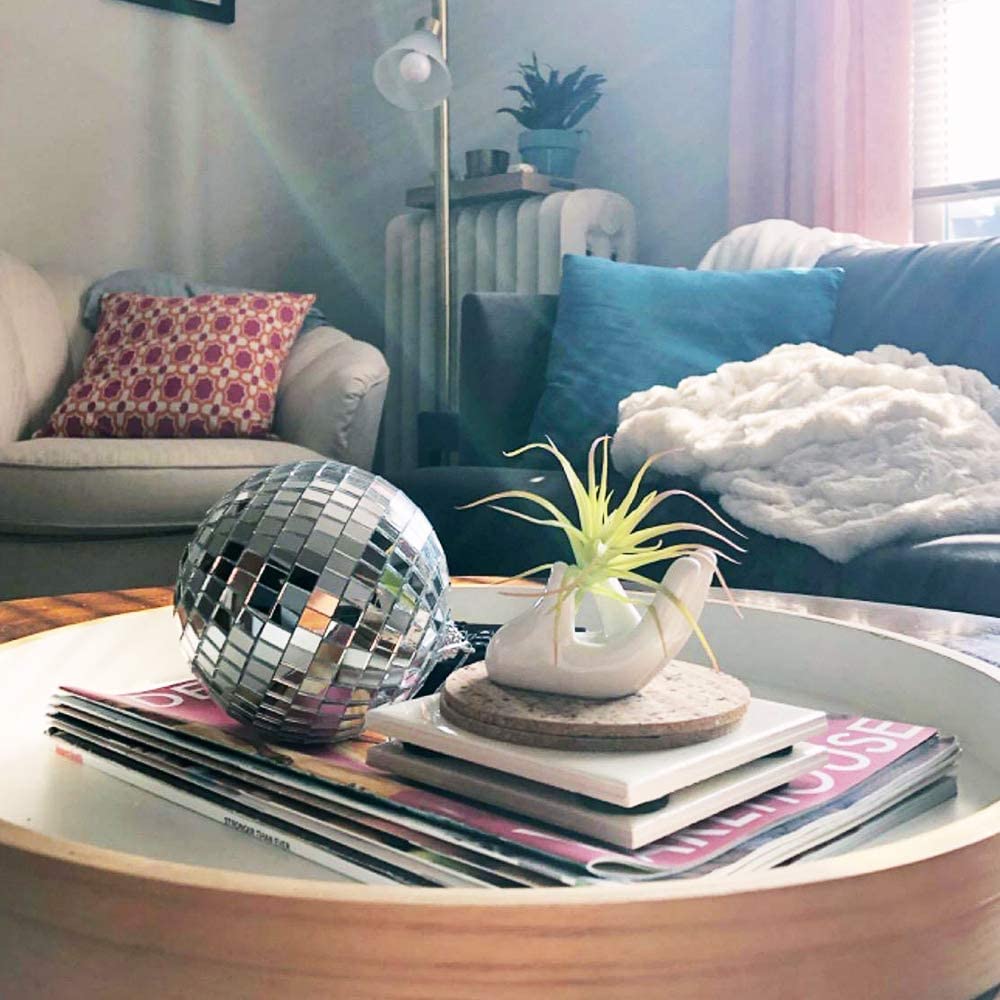 Ourhommie desk-shelf-window display stand keeps small greens neatly organized