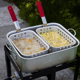 OuterMust two inner baskets enable easy draining and crispy results.