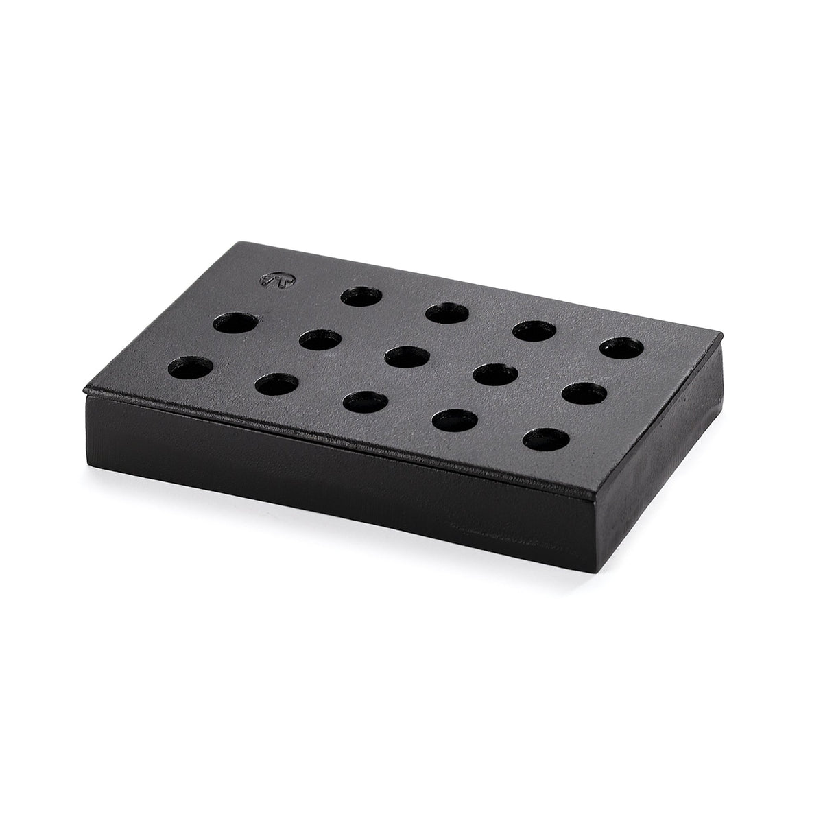 Outset Q177 smoker wood chip box cast iron top lid boosts smoky flavor