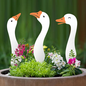 OUUJUOZ goose heads set 17-inch statues for lively garden accents